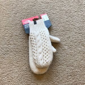 North Face wool cable knit fleece lined mittens